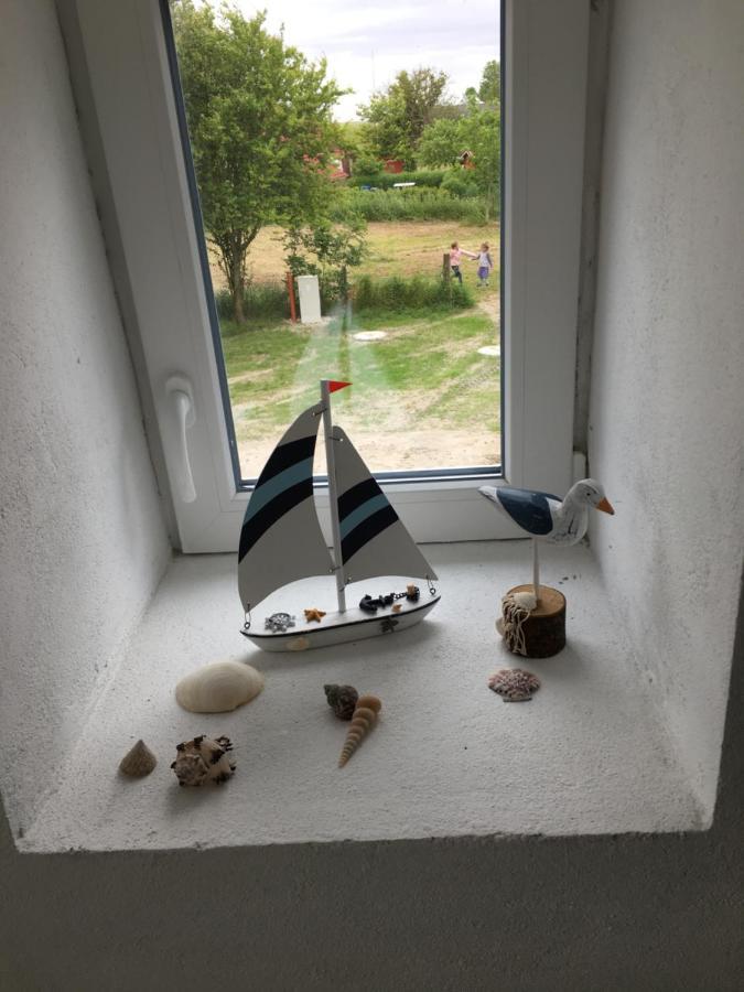 Appartement Marijanas Ferienhof 2, Urlaub Mit Viel Platz Zwischen Dornumersiel Und Bensersiel, Gehoert Zum Cafe Kunterbunt à Holtgast Extérieur photo